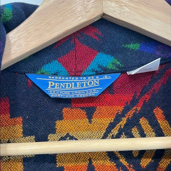 Pendleton Long Wool Jacket Shawl Collar Robe in Chief Joseph Aztec Design - Picture 3 of 16